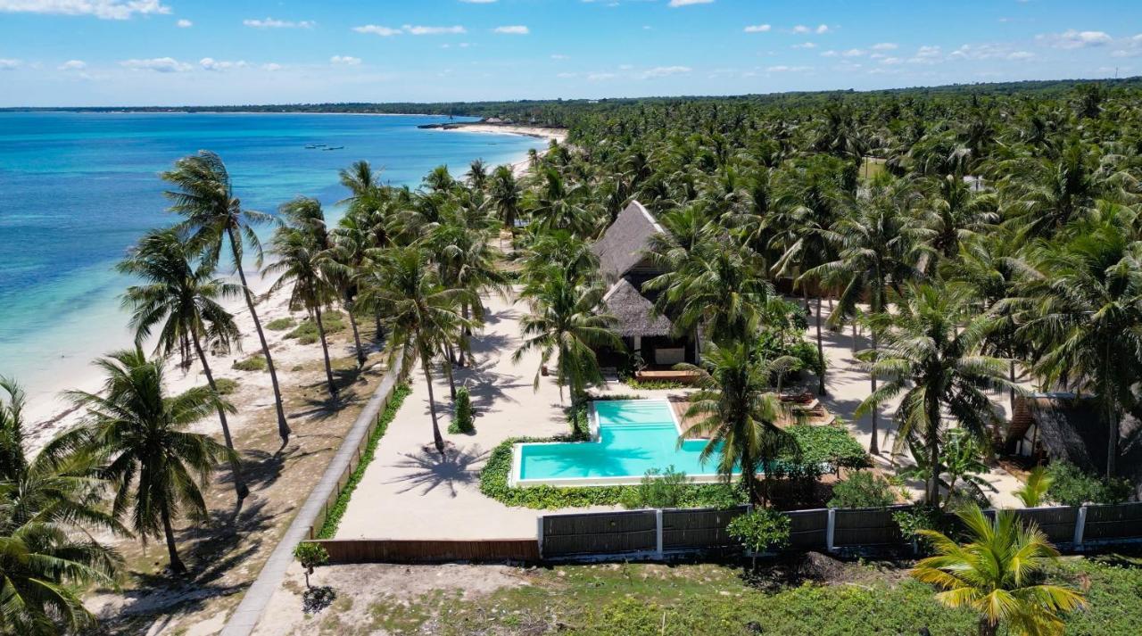 81 Palms Resort Nembrala Eksteriør bilde
