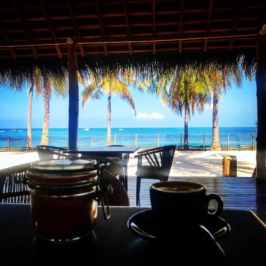 81 Palms Resort Nembrala Eksteriør bilde