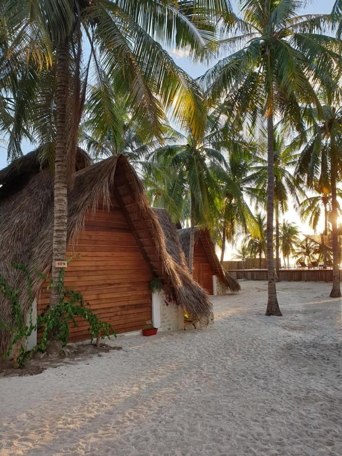 81 Palms Resort Nembrala Eksteriør bilde