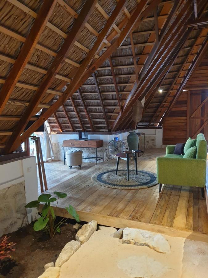 81 Palms Resort Nembrala Eksteriør bilde