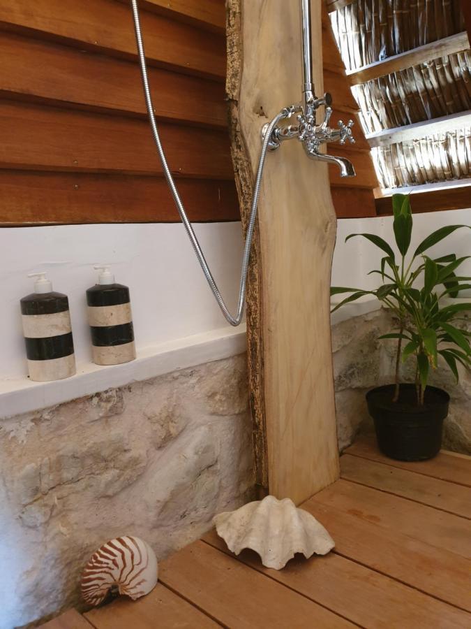 81 Palms Resort Nembrala Eksteriør bilde